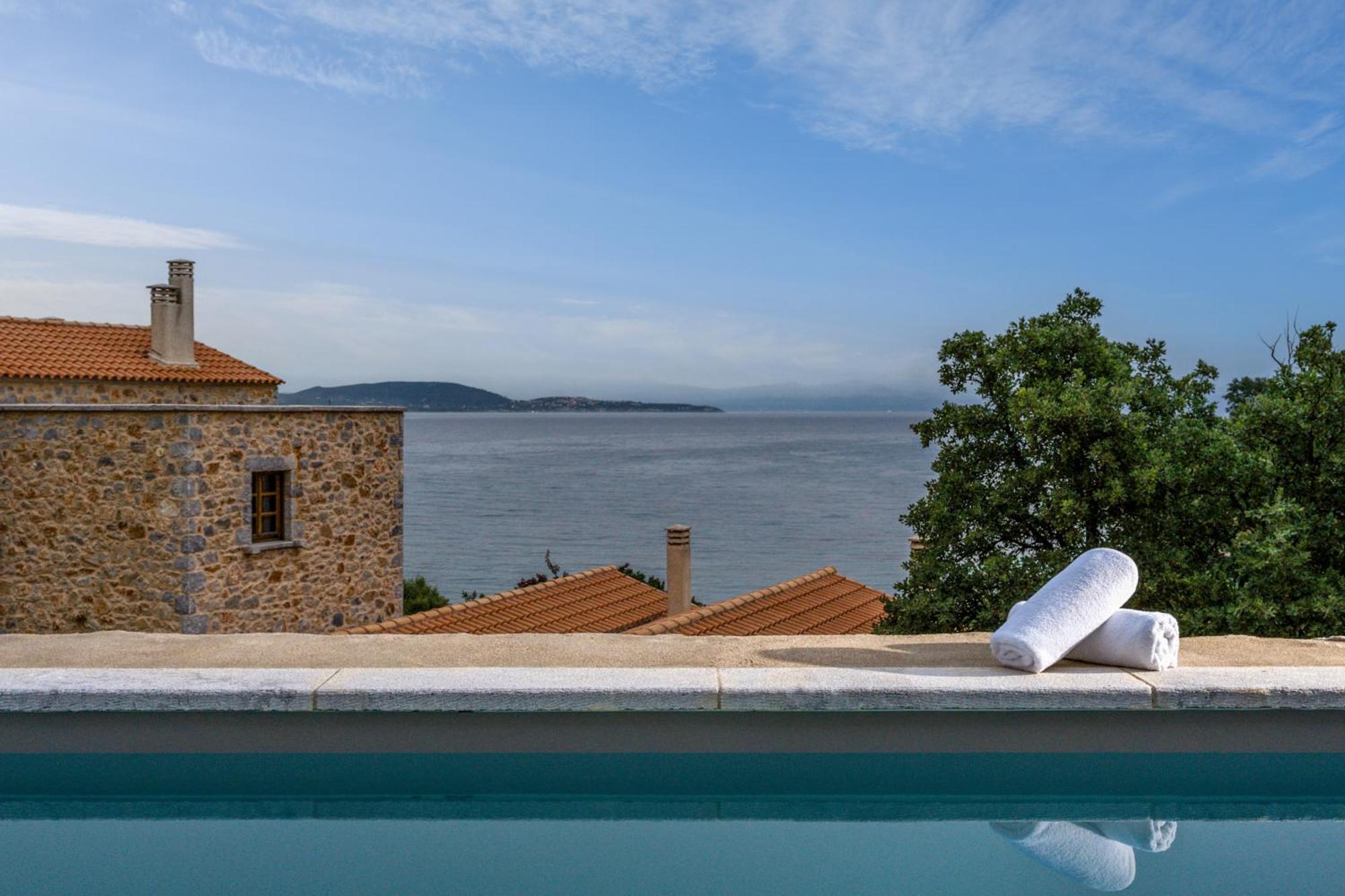 100 Rizes Seaside Resort- Small Luxury Hotels Of The World Kalivia  객실 사진